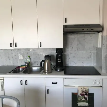Apartment Shiny Nice Studio At